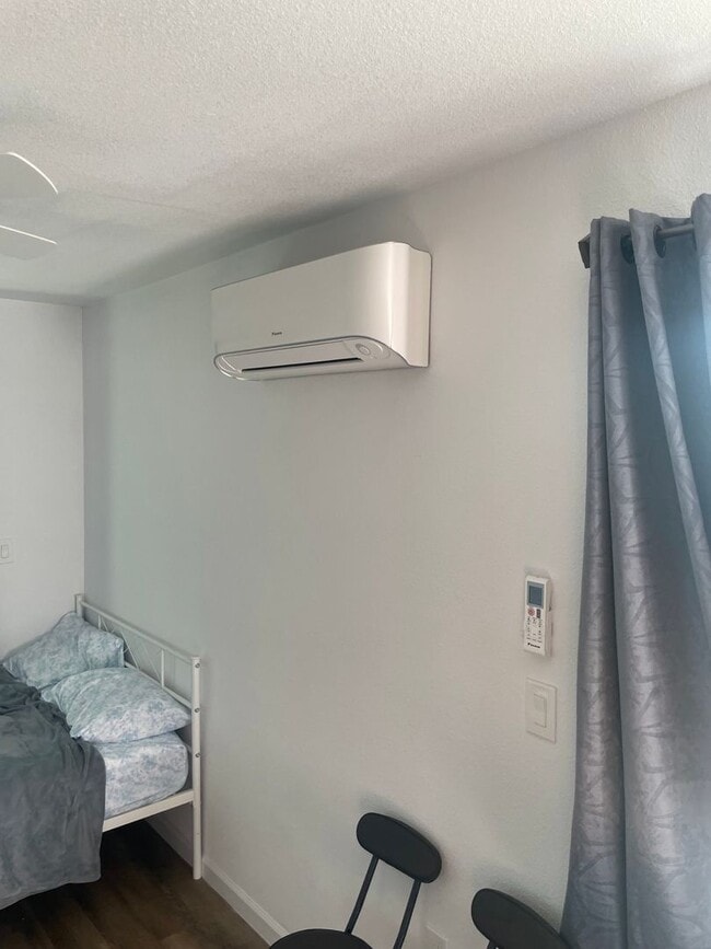 Building Photo - Charming and Upgraded ADU with separate entrance and ALL UTILITIES PAID!