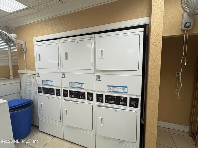 Building Photo - 311 W Ashley St