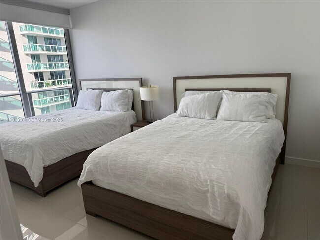 Building Photo - 488 NE 18th St