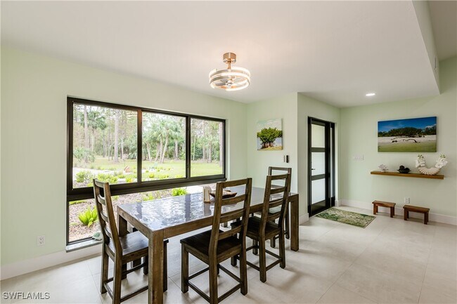 Building Photo - 3511 17th Ave SW