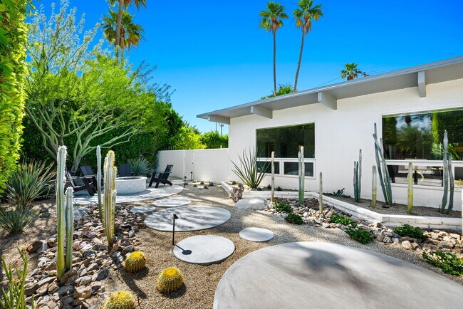 Building Photo - 1155 E Paseo El Mirador