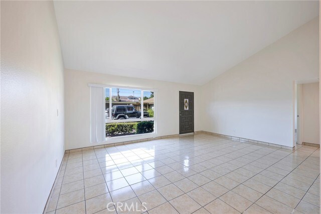 Building Photo - 2204 E La Palma Ave