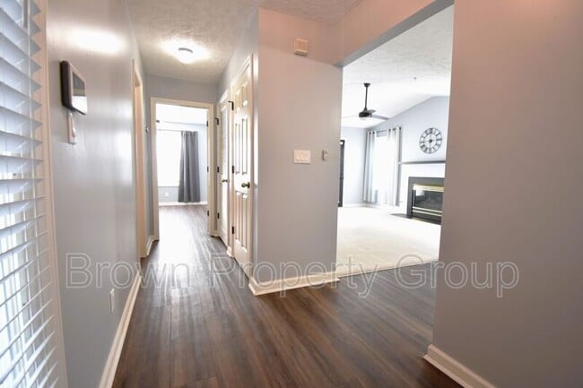 Building Photo - 295 Warton Ln