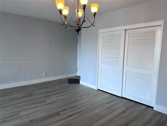 Building Photo - 3001 S Ocean Dr