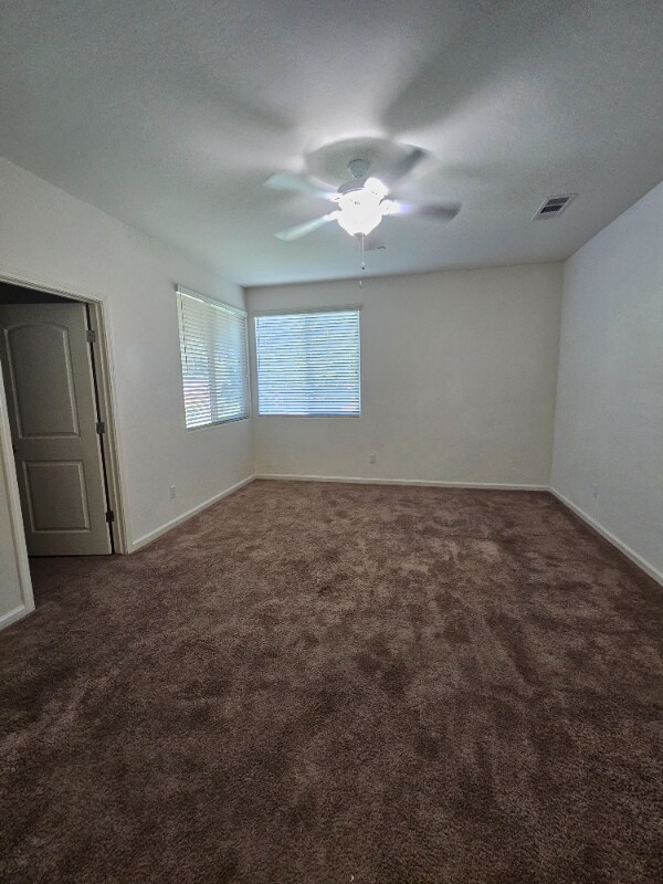 Building Photo - 2908 S Oakhurst Ct