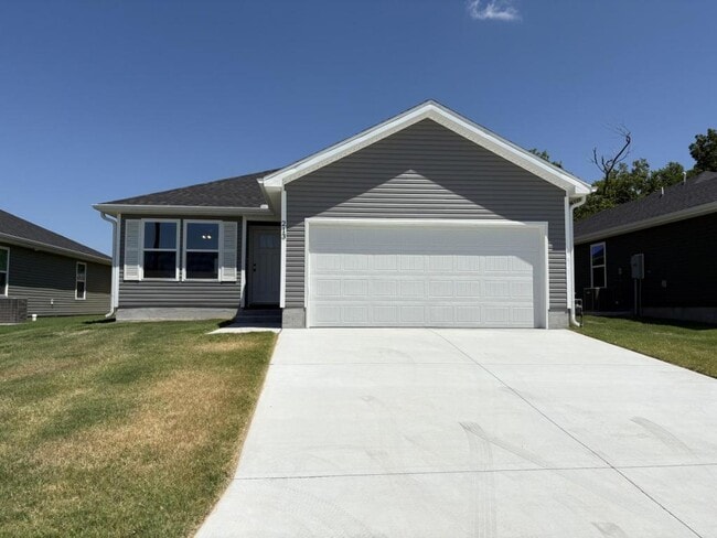 Primary Photo - 213 Eagle Edge Dr