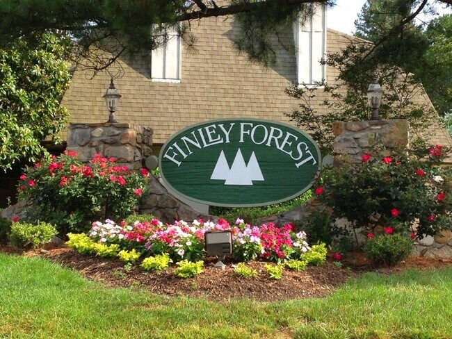 Building Photo - Spacious 3 bedroom in Finley Forest offers convenient location and neighborhood amenities