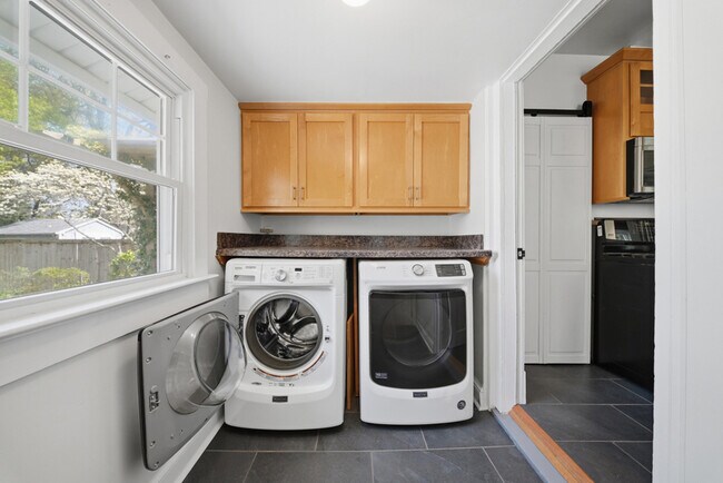 Building Photo - 414 Massachusetts Ave