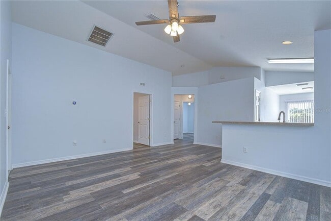 Building Photo - 6010 Skylarkcrest Dr