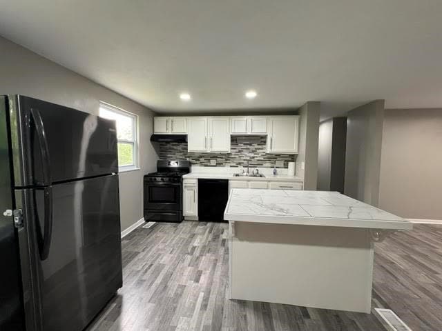Building Photo - 781 Illini Dr