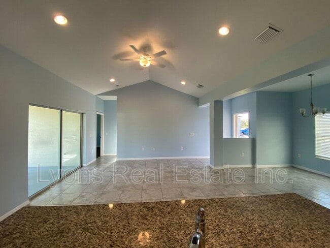 Building Photo - 18235 Eau Gallie Cir