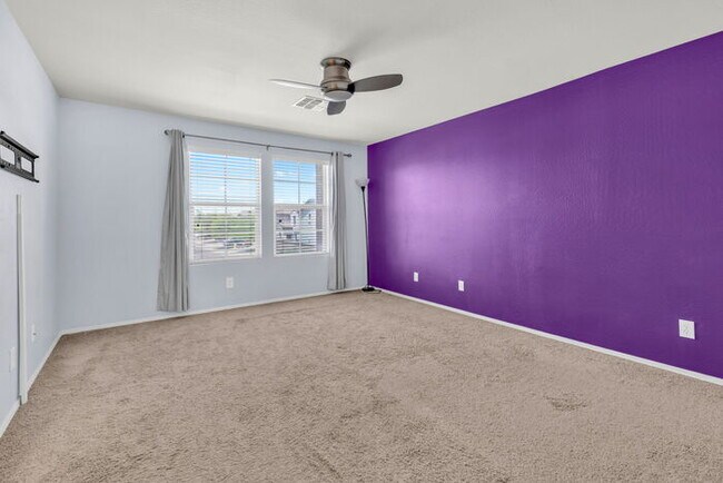 Building Photo - 5725 W Milada Dr