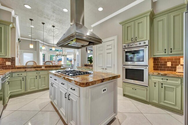 Building Photo - 14826 Sparkling Bay Ln