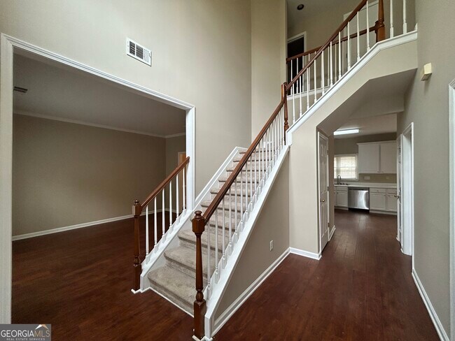 Building Photo - 495 Summer Breeze Ct.