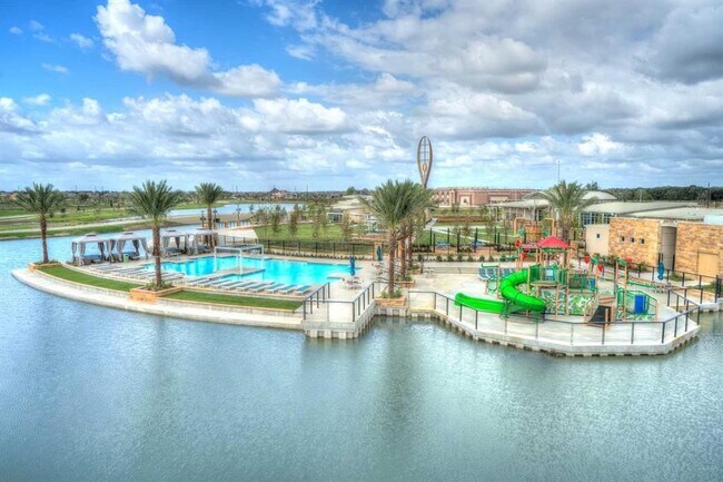 Building Photo - 9814 Carver Dr