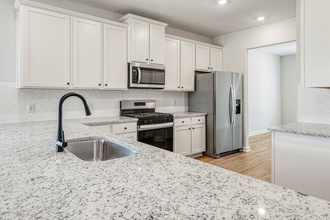 Building Photo - 15691 Honey Cv Dr