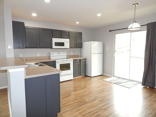 Building Photo - ***Pre- Marketing*** Cozy 3-Bedroom Home w...