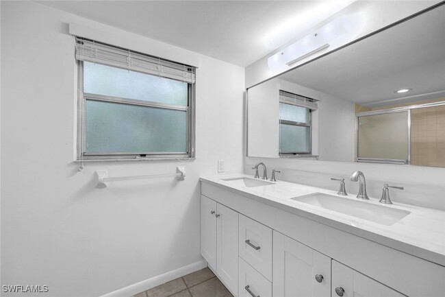 Building Photo - 3200 Binnacle Dr
