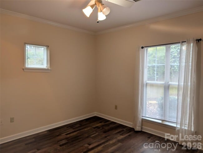 Building Photo - 108 Pier 33 Dr