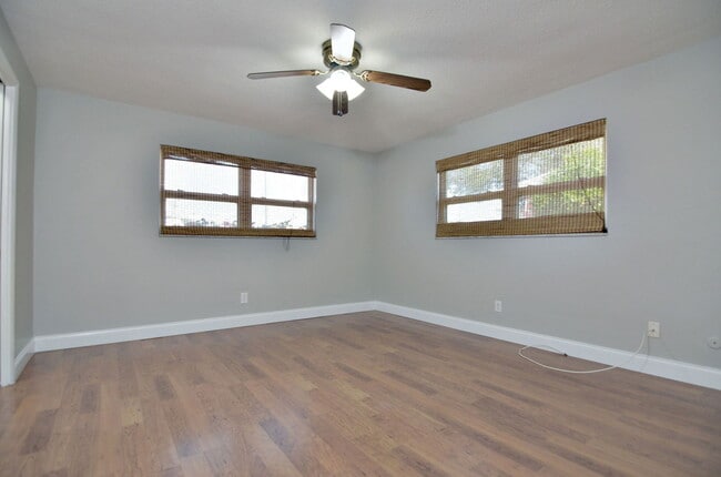 Building Photo - 10994 90th Terrace