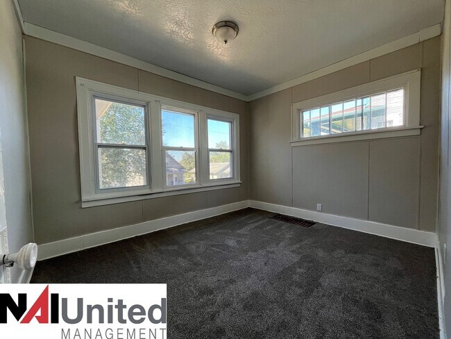 Building Photo - C Properties-2008 McDonald