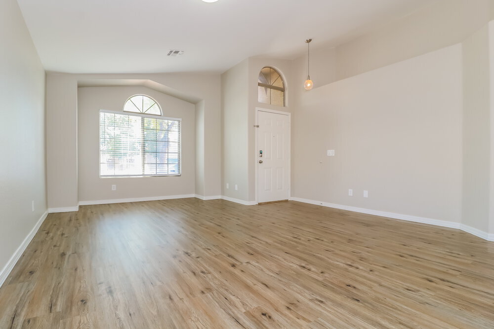 Building Photo - 13354 W Saguaro Ln