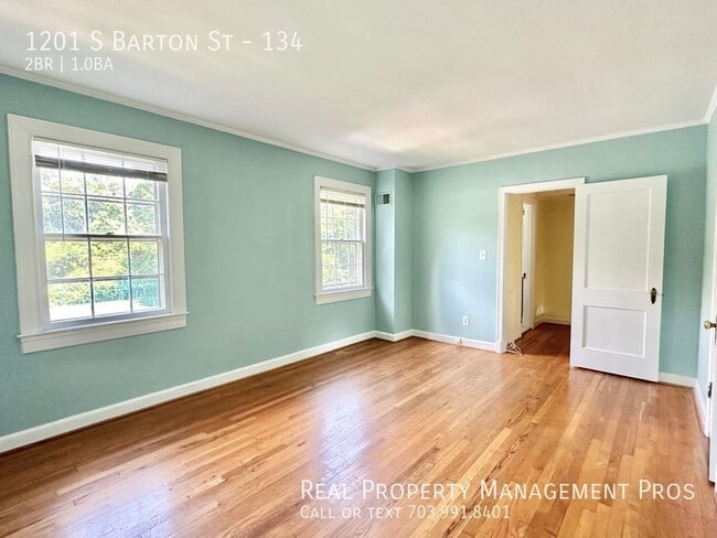 Building Photo - 1201 S Barton St