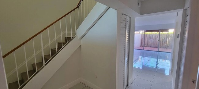 Building Photo - 14211 SW 62nd St