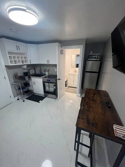 Building Photo - 3163 NW 29th St