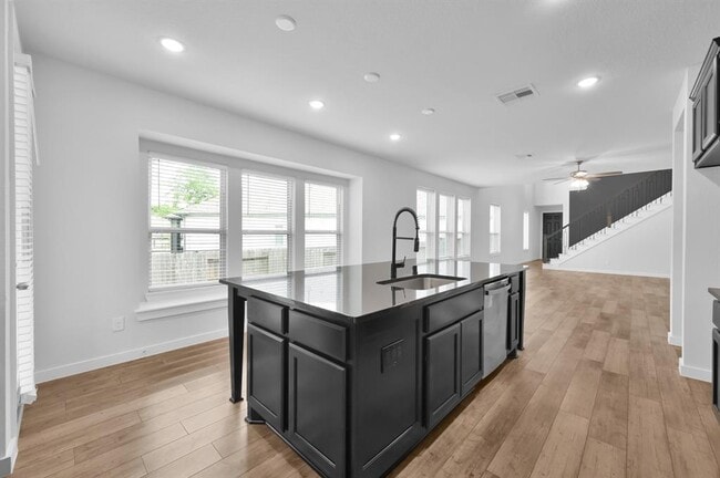 Building Photo - 109 Morning Nook Ct