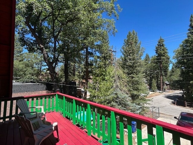 Building Photo - Furnished Seasonal Rental