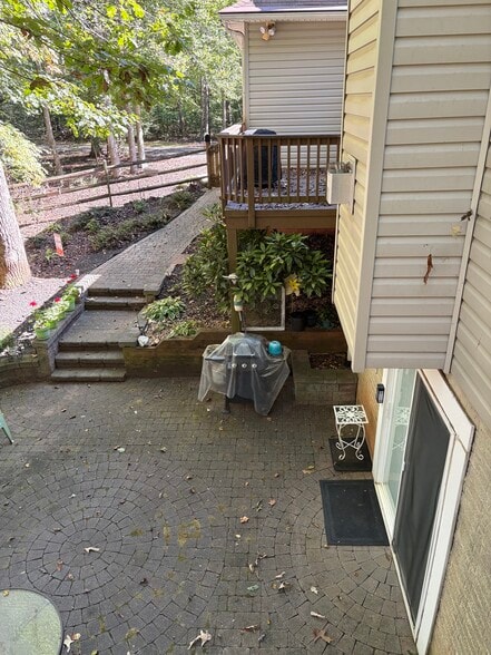 Private entrance - 13004 Grant Ct