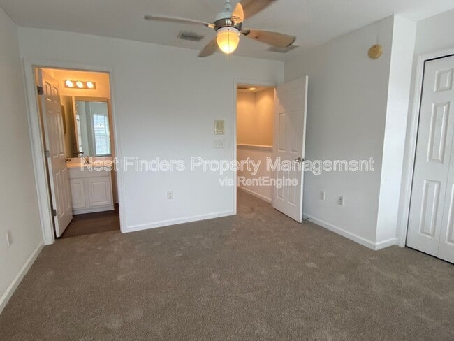 Building Photo - 1524 Fieldview Dr