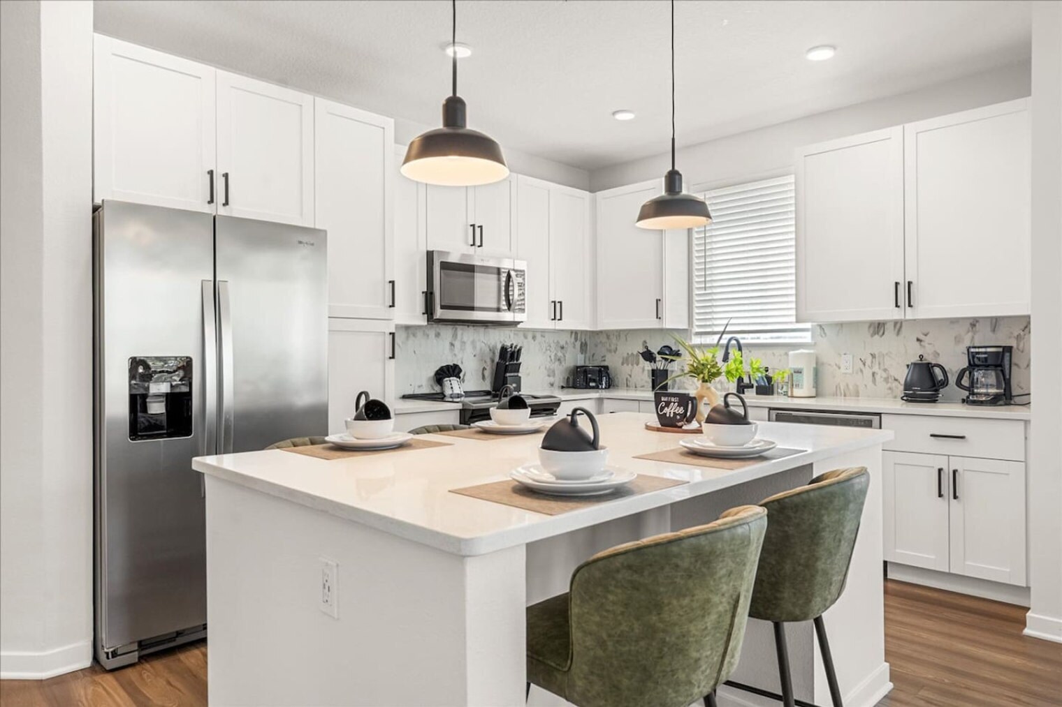 Building Photo - 1223 E Plant St