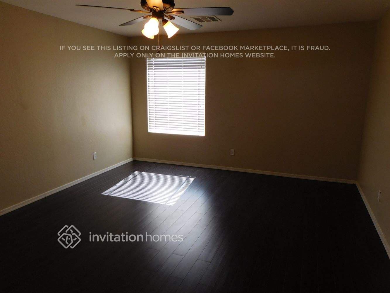 Building Photo - 1912 E Hawken Pl