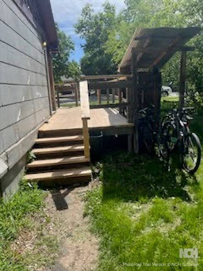 Building Photo - 407 S 10th Ave