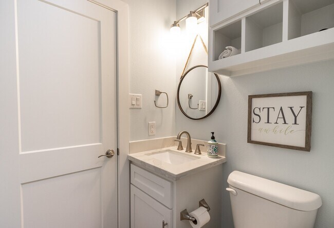 Building Photo - 16511 John Davis Rd