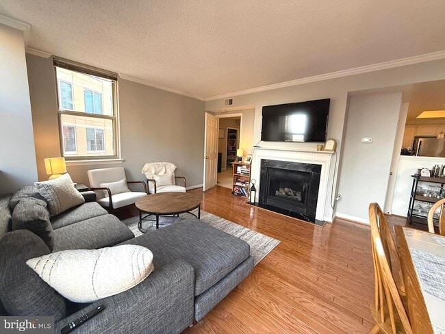 Building Photo - 3830 9th St N