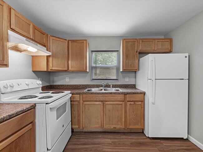 Primary Photo - 1811 39th St