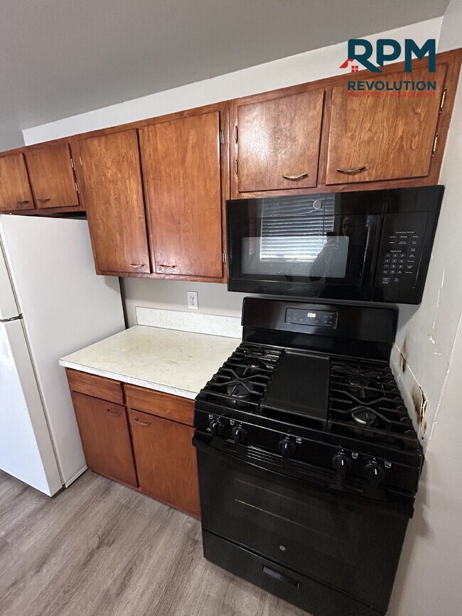 Building Photo - Charming 2-Bed in Washington Terrace