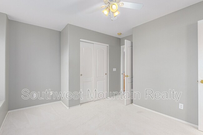 Building Photo - 1149 N Cholla St