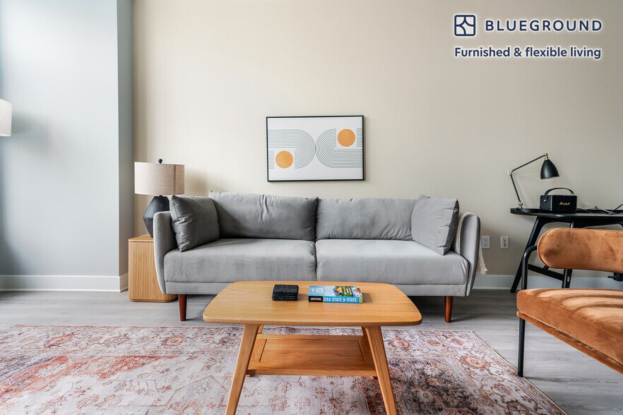 Building Photo - 4850 Rugby Ave