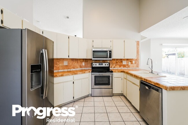 Building Photo - 12138 Fruitwood Dr