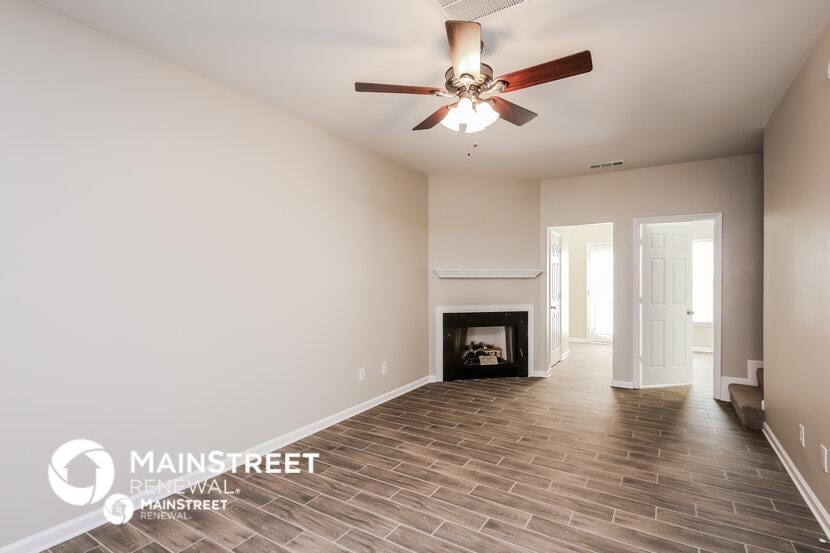 Building Photo - 4615 Blue Iris Way