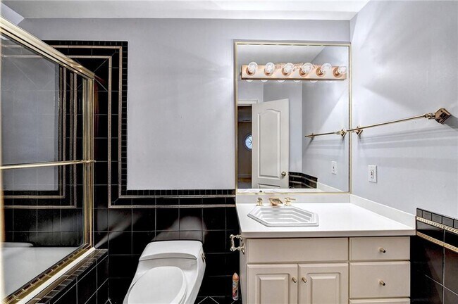 Building Photo - 3871 River Mansion Dr NW