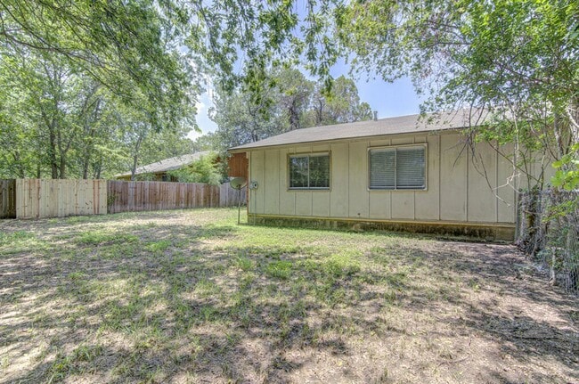 Building Photo - 5301 Indio Cir