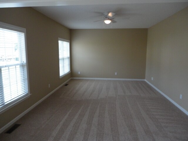 Building Photo - 5805 Brookshadow Dr