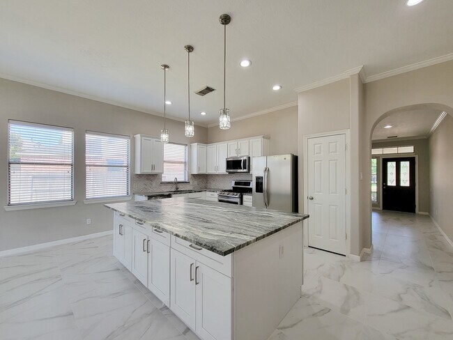 Building Photo - 24534 San Pellino Dr