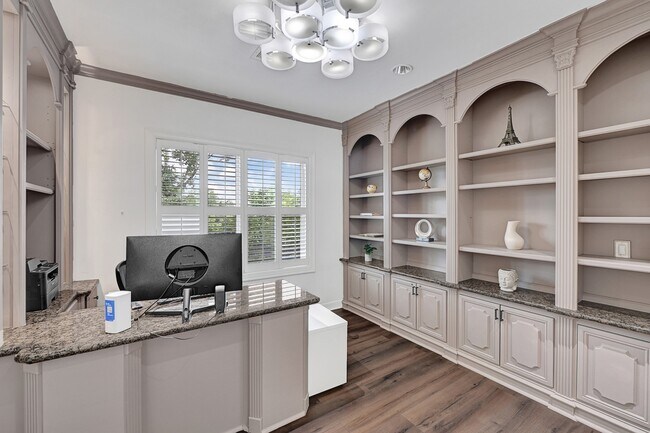 Building Photo - 1 Magnolia Bend Dr