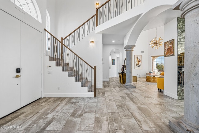 Building Photo - 15831 E Thistle Dr